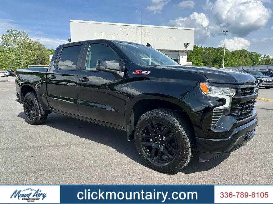 2024 Chevrolet Silverado 1500 RST photo 1