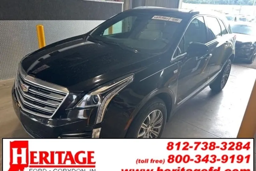 2017 Cadillac XT5 Luxury photo 1