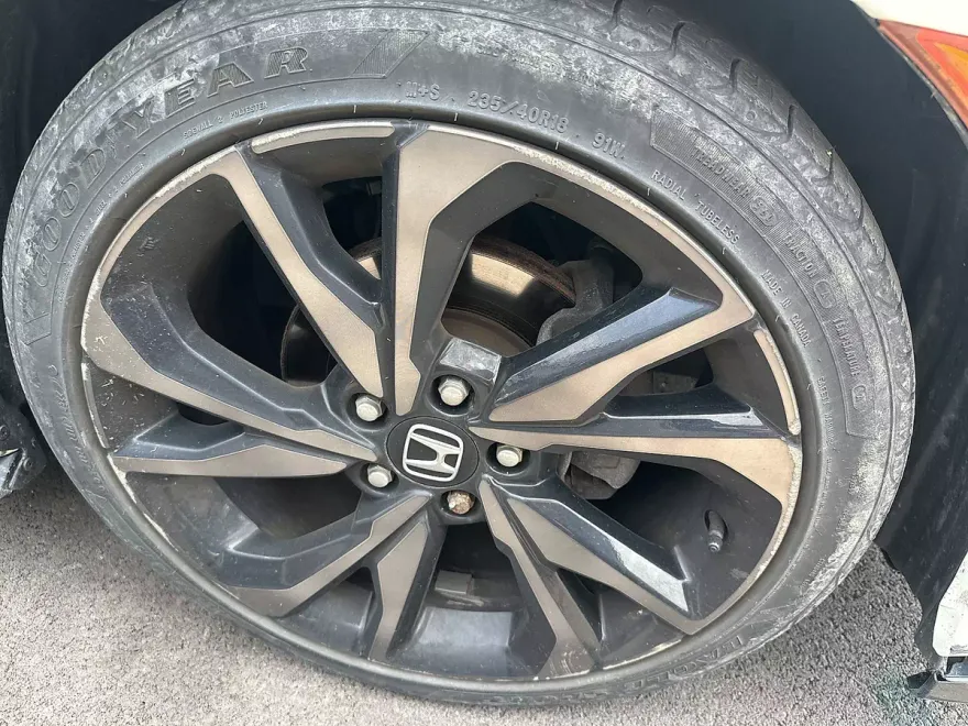 2018 Honda Civic Sport Touring Hatchback photo 1