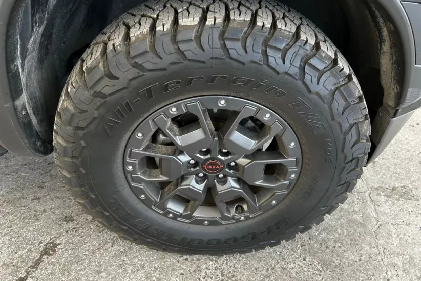 2022 Nissan Frontier PRO-X photo 1