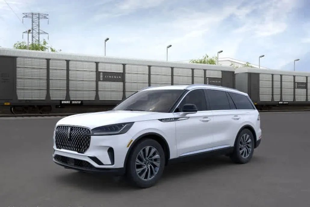 2025 Lincoln Aviator Premiere photo 1