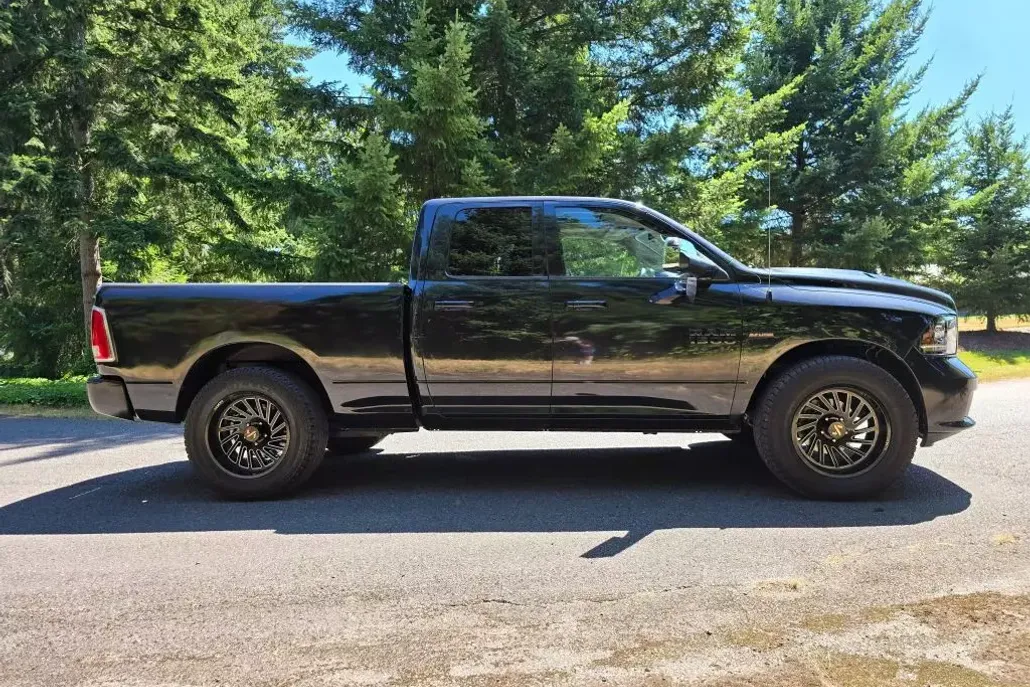 2016 Ram 1500 Sport photo 1