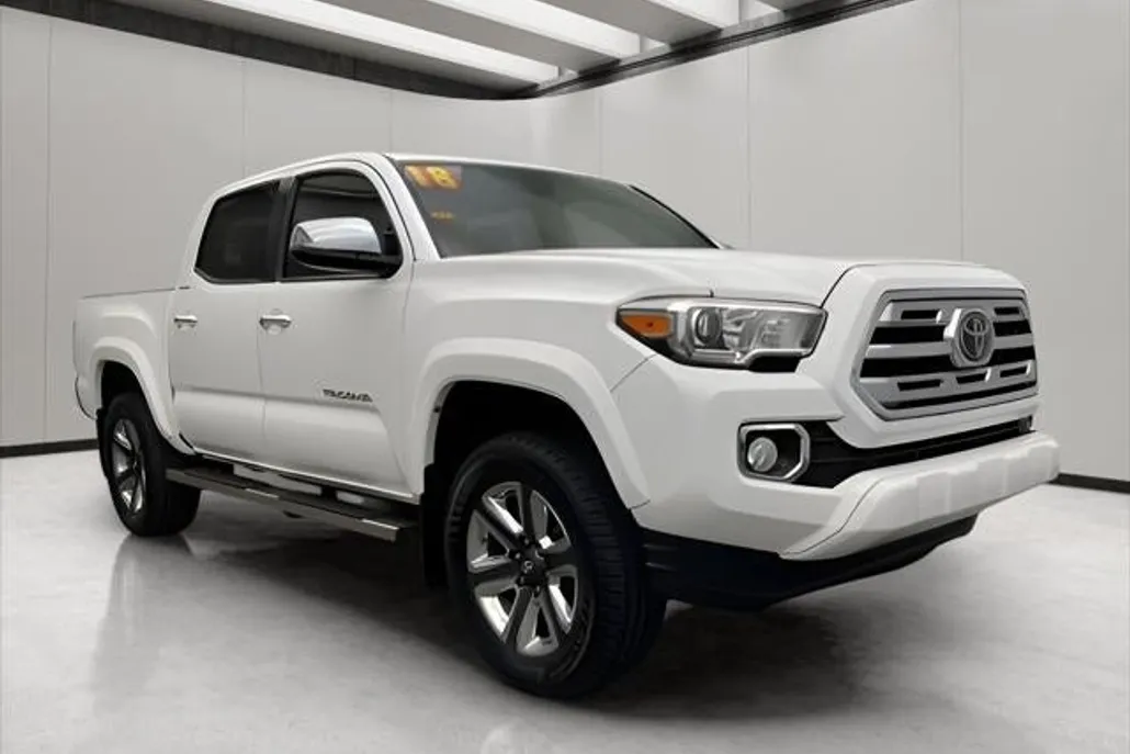 2018 Toyota Tacoma Limited photo 1
