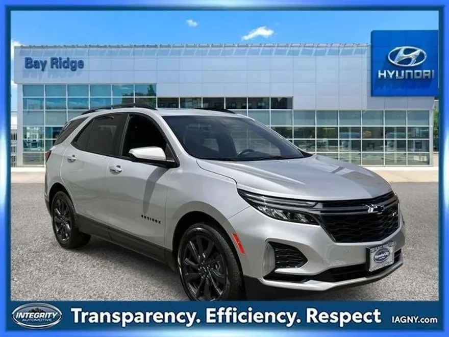 2022 Chevrolet Equinox RS photo 1