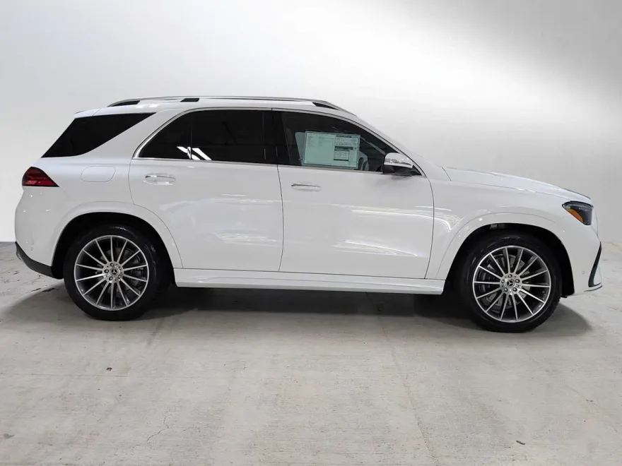 2026 Mercedes Benz GLE 450 4MATIC photo 1