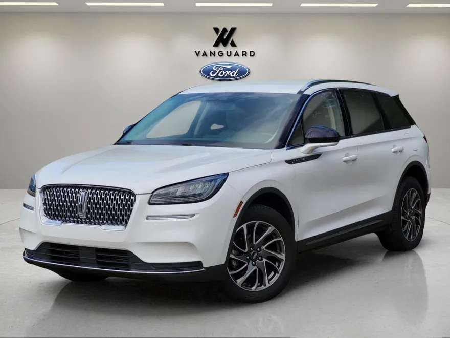 2021 Lincoln Corsair Standard photo 1