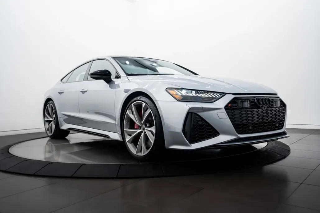 2021 Audi RS 7 photo 1