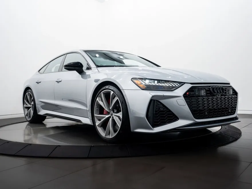 2021 Audi RS 7 photo 1