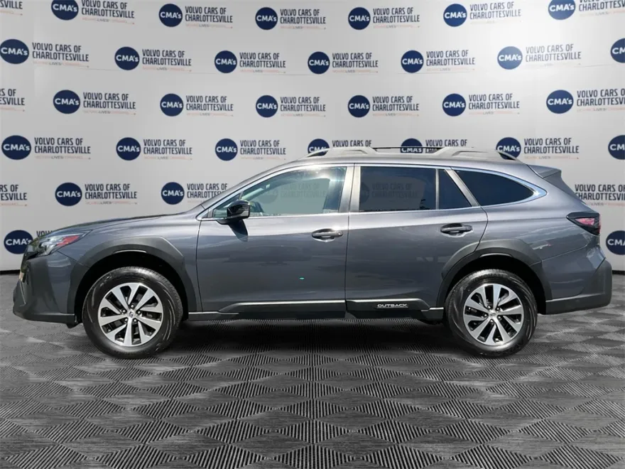 2023 Subaru Outback Premium photo 1