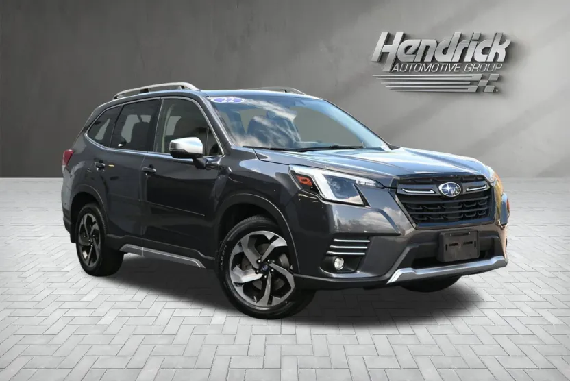 2022 Subaru Forester Touring photo 1