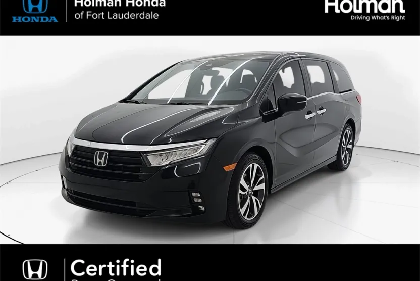 2024 Honda Odyssey Touring photo 1