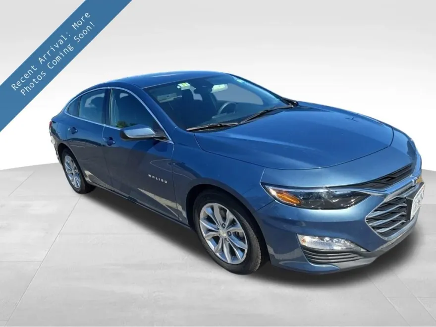 2024 Chevrolet Malibu 1LT photo 1