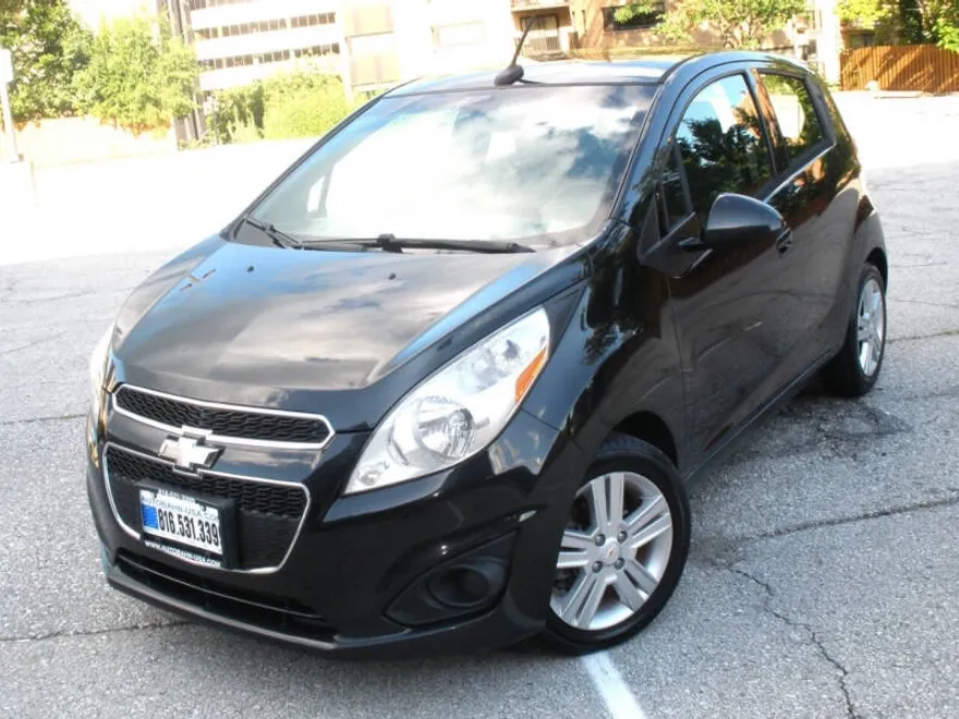 2013 Chevrolet Spark 1LT photo 1