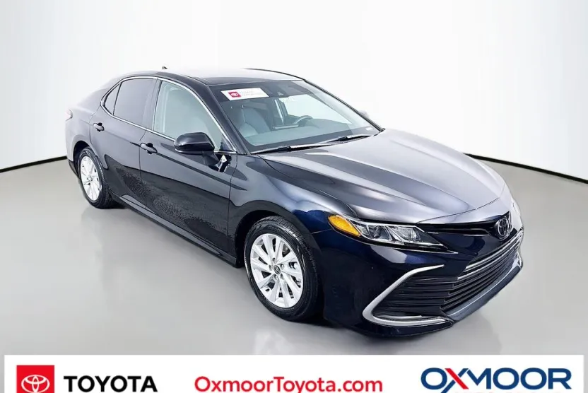 2024 Toyota Camry LE photo 1