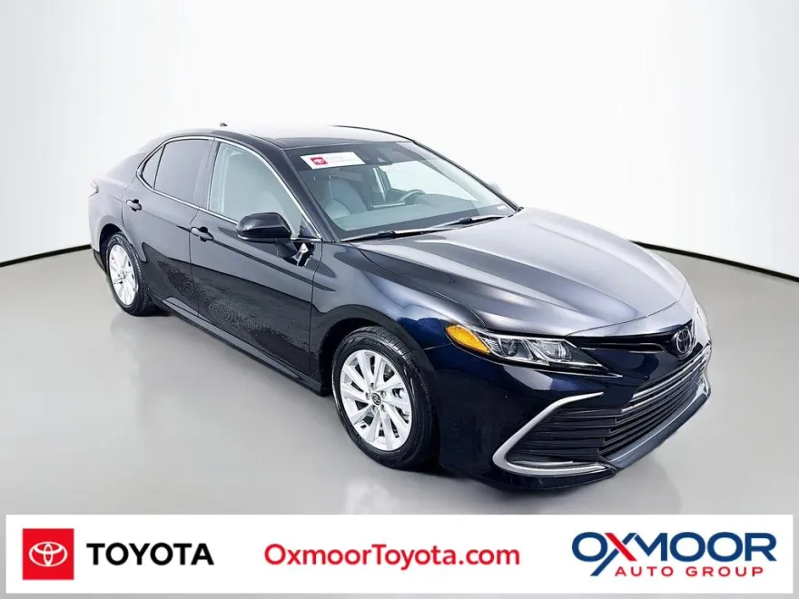 2024 Toyota Camry LE photo 1