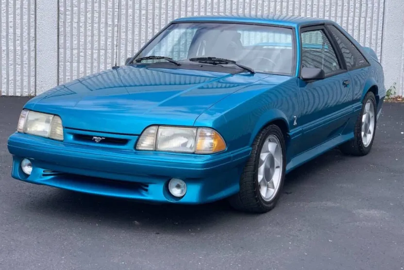 1993 Ford Mustang Cobra Base photo 1