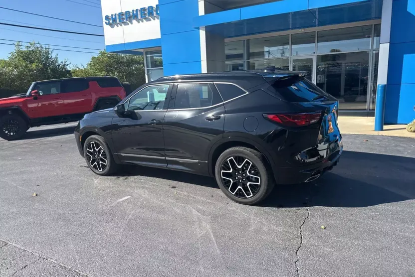 2024 Chevrolet Blazer RS photo 1
