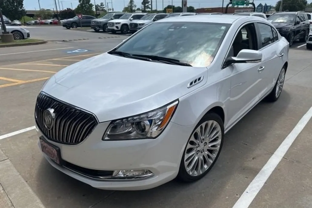 2016 Buick LaCrosse Premium II photo 1