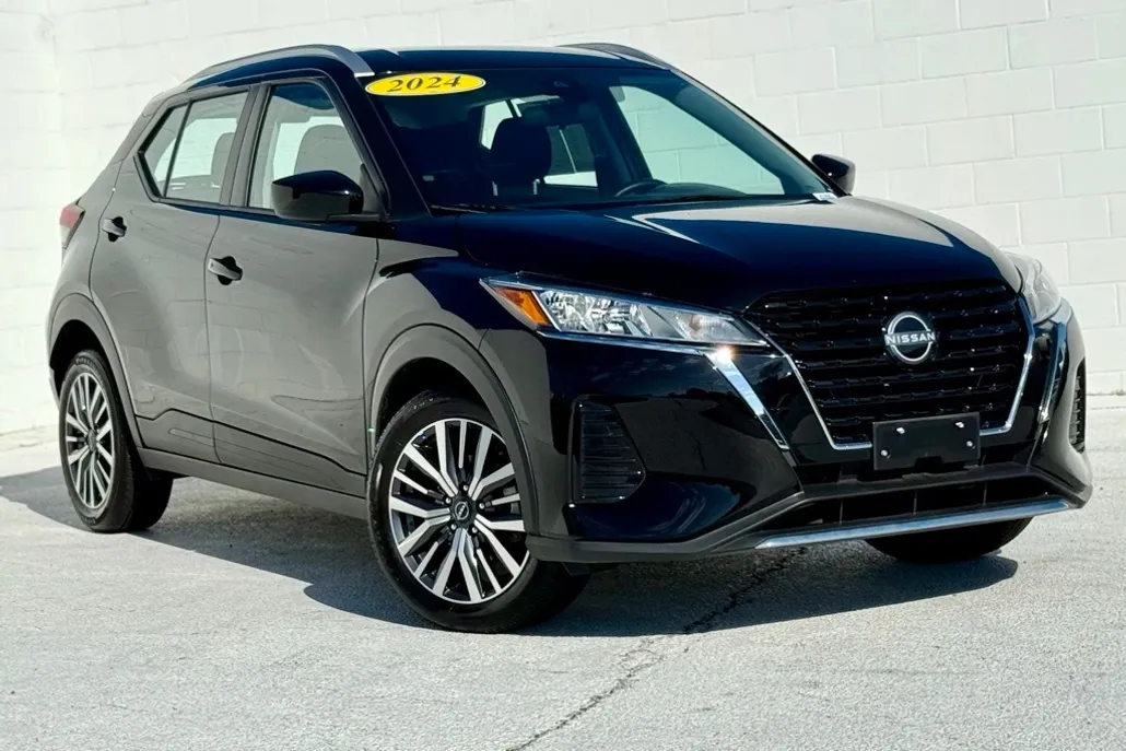 2024 Nissan Kicks SV photo 1