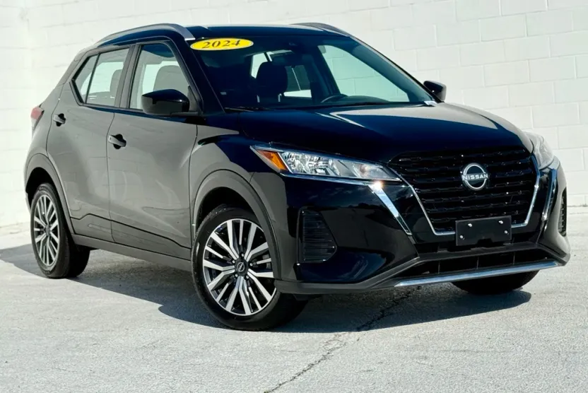 2024 Nissan Kicks SV photo 1