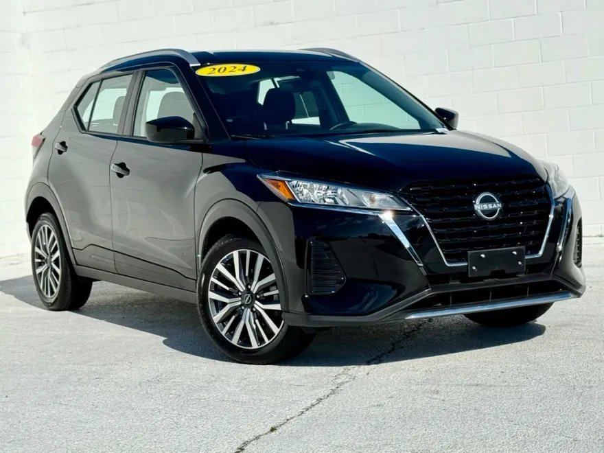 2024 Nissan Kicks SV photo 1