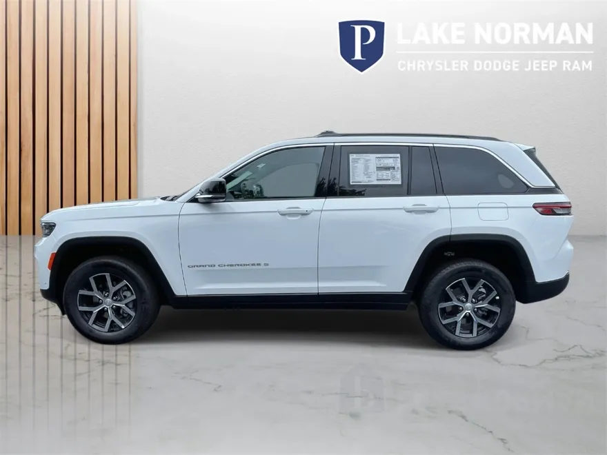 2025 Jeep Grand Cherokee Limited photo 1