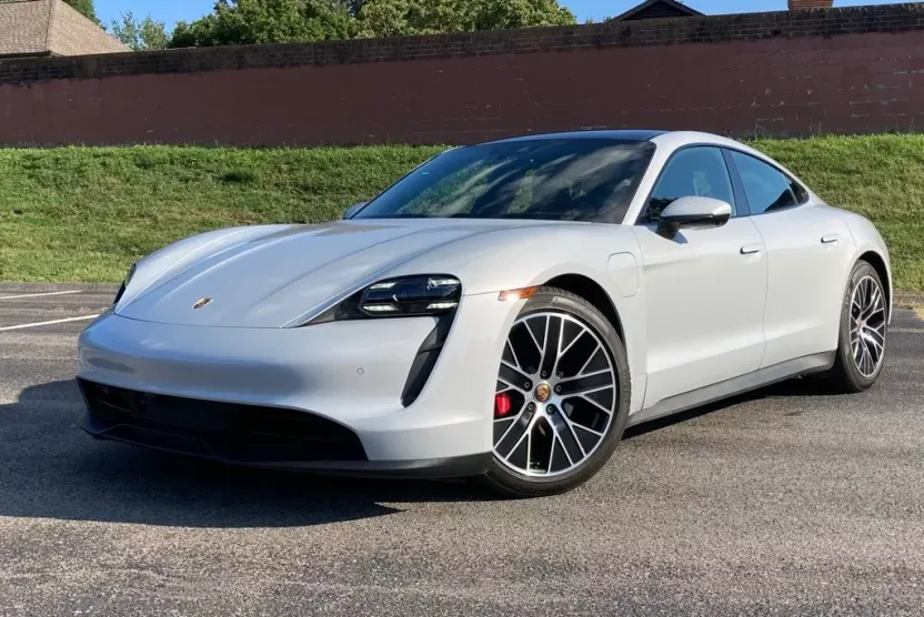 2021 Porsche Taycan 4S photo 1