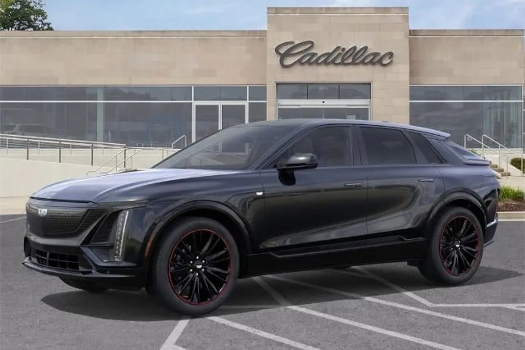 2025 Cadillac Lyriq Sport photo 1