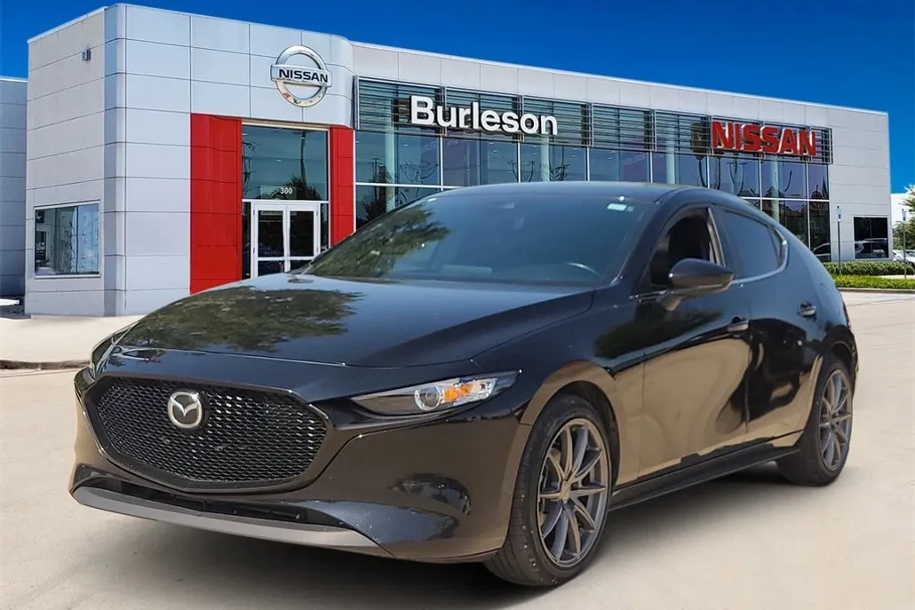 2022 Mazda Mazda3 Preferred photo 1