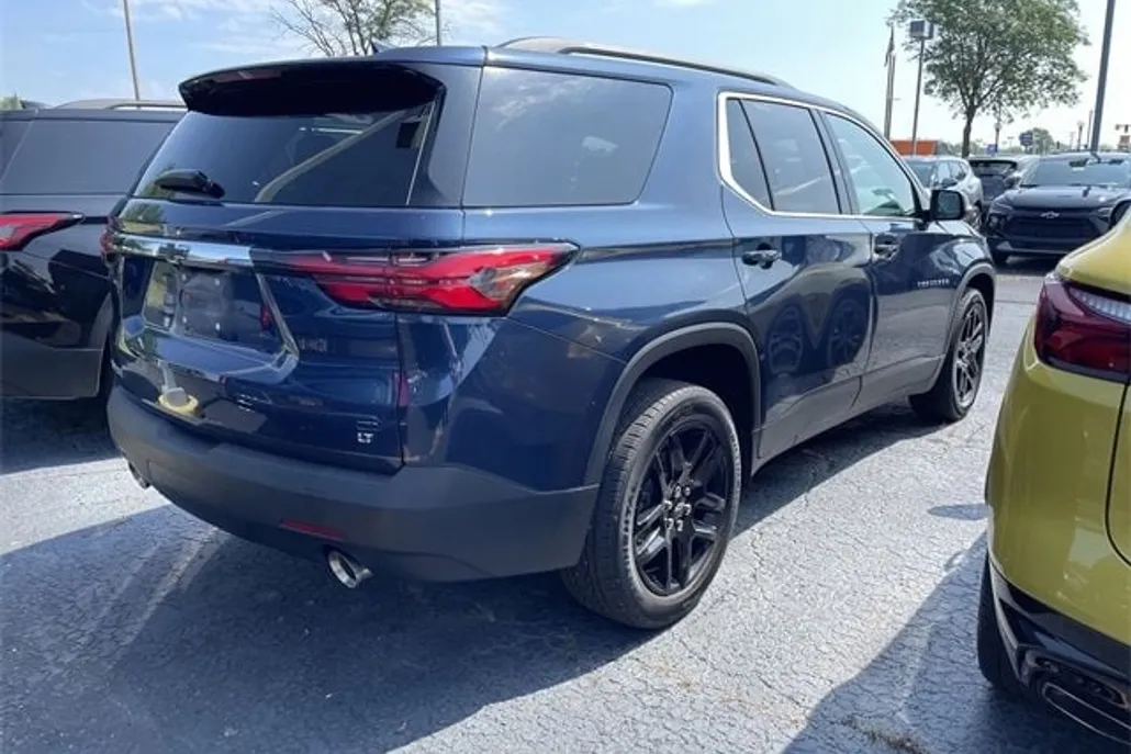 2023 Chevrolet Traverse Cloth photo 1