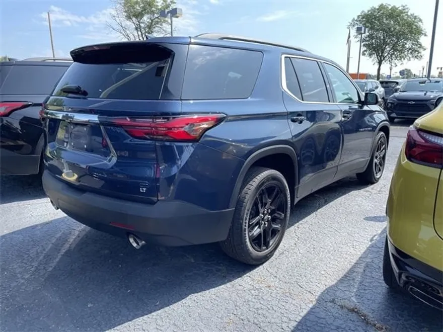 2023 Chevrolet Traverse Cloth photo 1