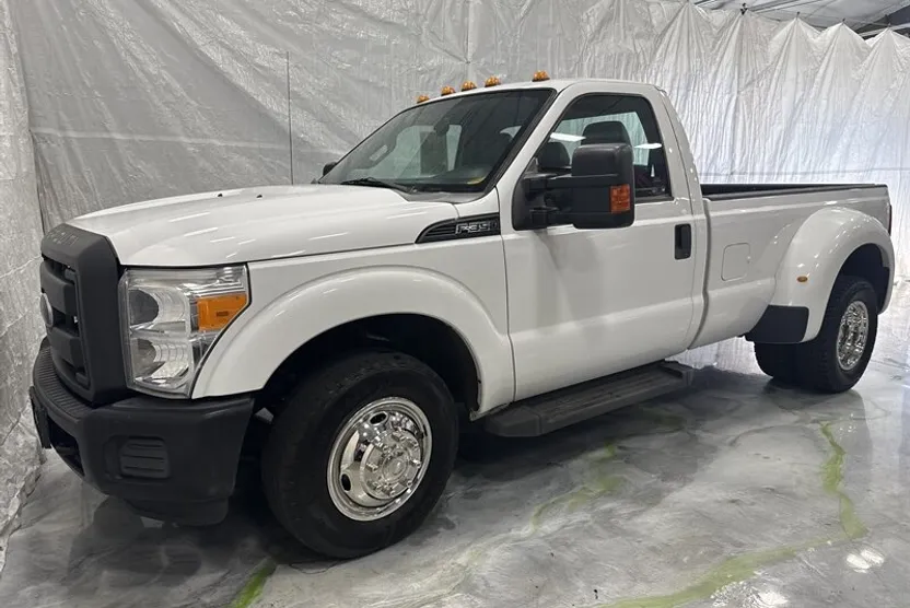 2016 Ford F-350 XL photo 1