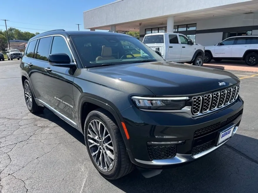 2024 Jeep Grand Cherokee L Summit photo 1