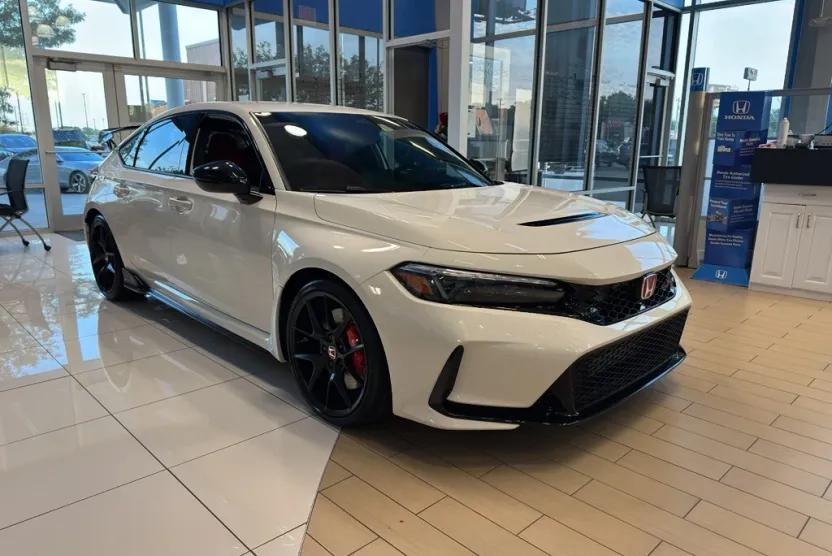 2023 Honda Civic Type R Touring photo 1