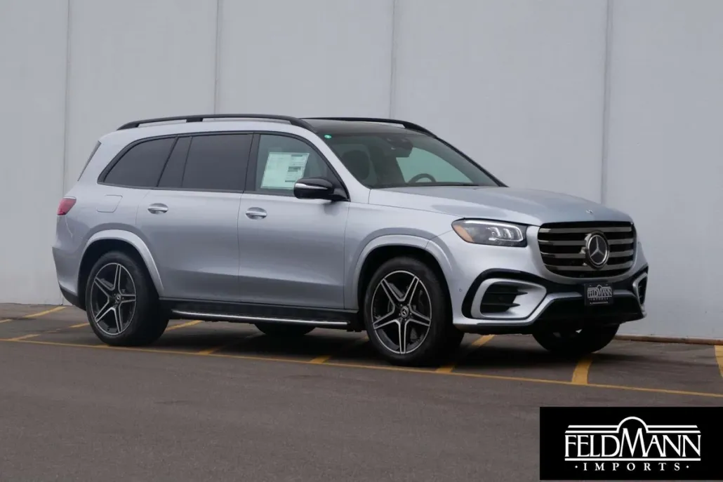 2025 Mercedes Benz GLS 450 4MATIC photo 1