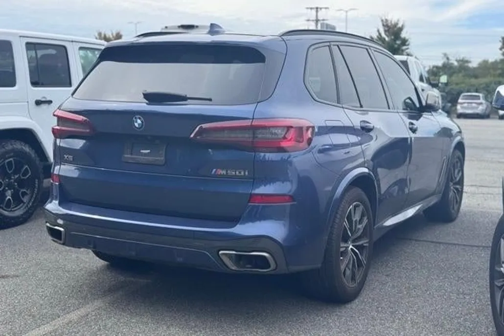 2022 Bmw X5 M 50i photo 1