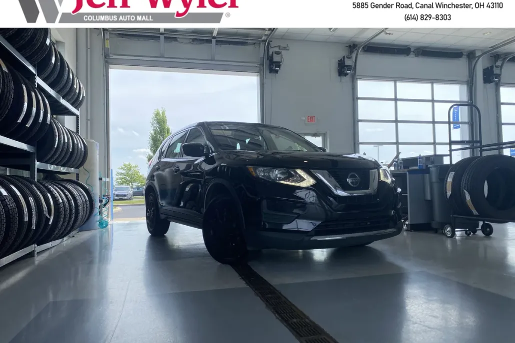 2019 Nissan Rogue S photo 1