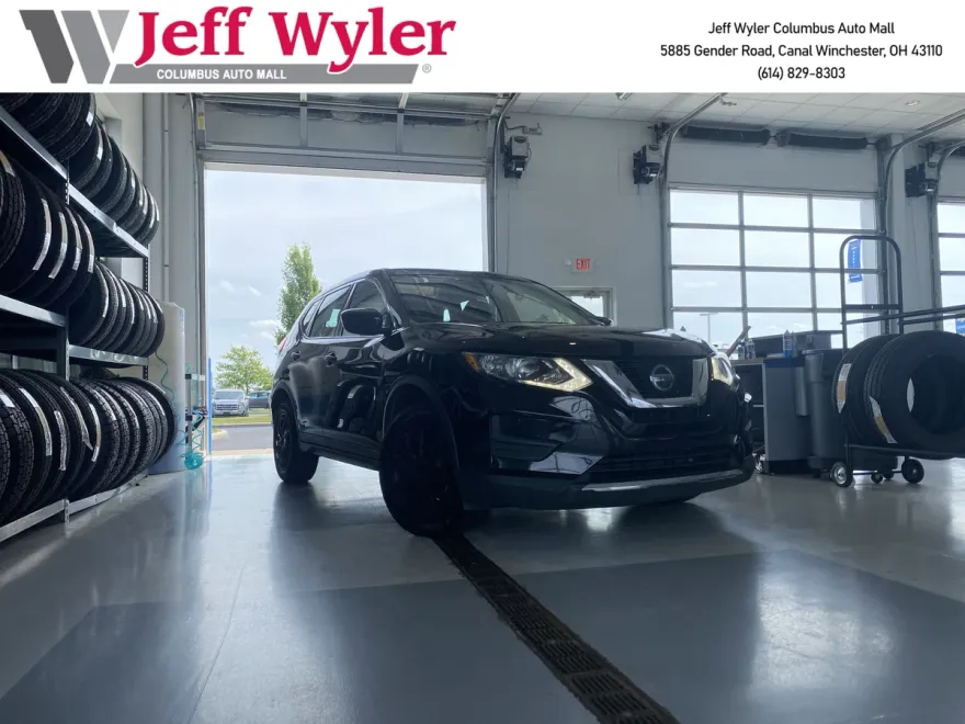 2019 Nissan Rogue S photo 1