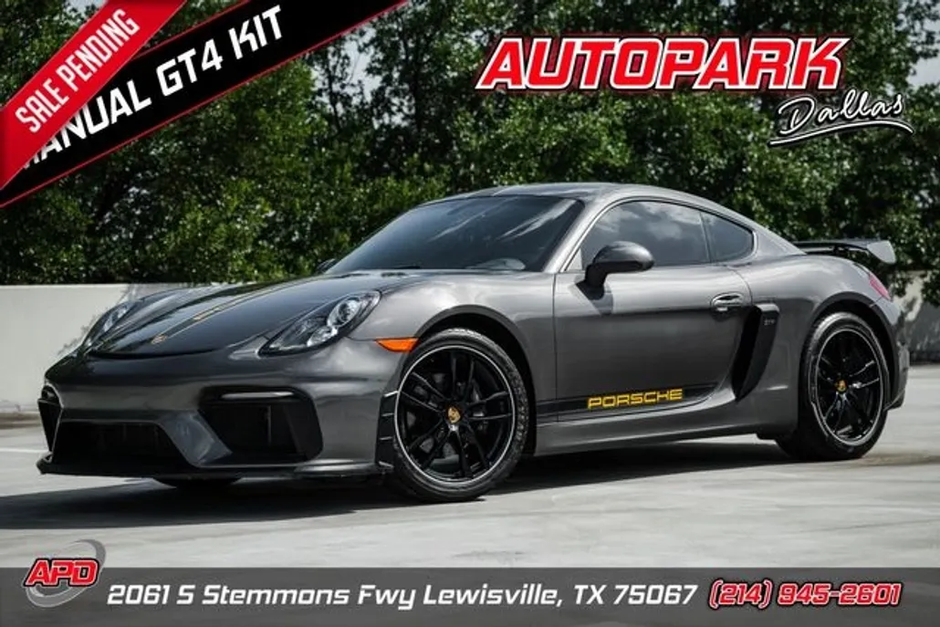 2016 Porsche Cayman GT4 photo 1