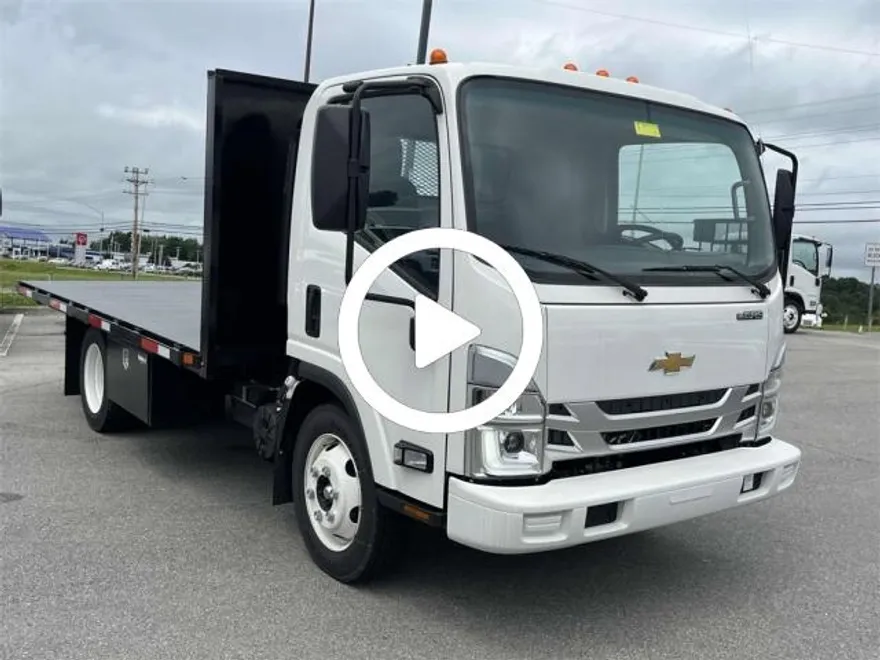 2024 Chevrolet Silverado 4500HD Base photo 1