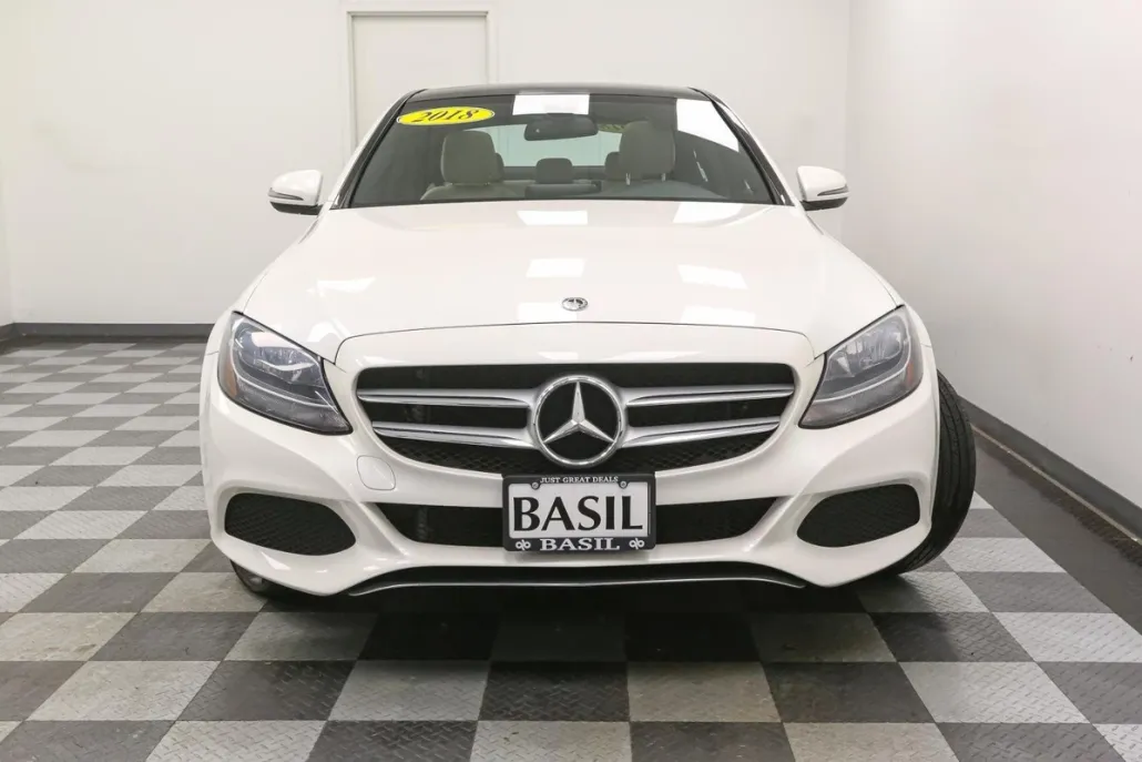 2018 Mercedes Benz C 300 4MATIC photo 1
