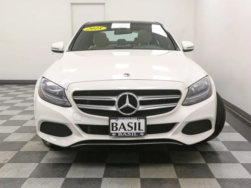2018 Mercedes Benz C 300 4MATIC photo 1