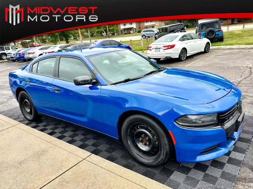 2017 Dodge Charger AWD photo 1