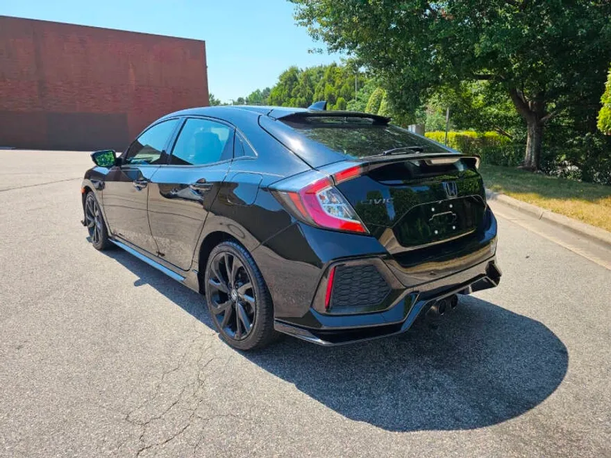 2018 Honda Civic Sport Hatchback photo 1
