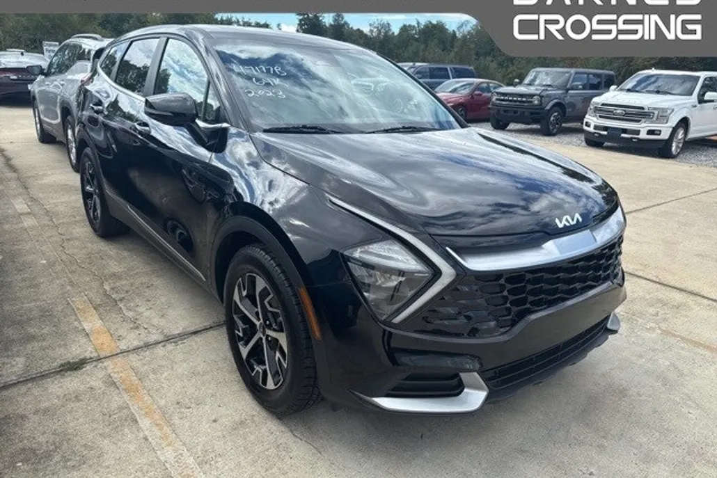 2023 Kia Sportage EX photo 1