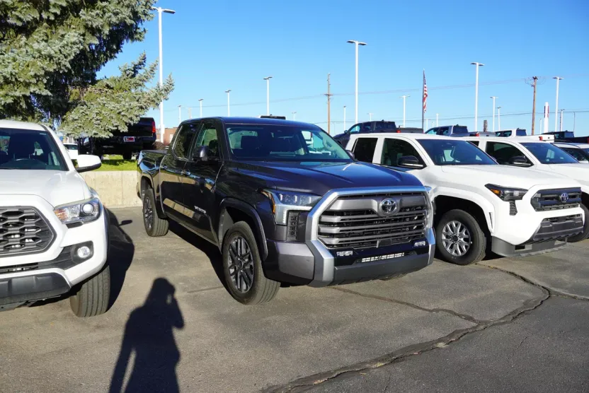 2024 Toyota Tundra Limited photo 1