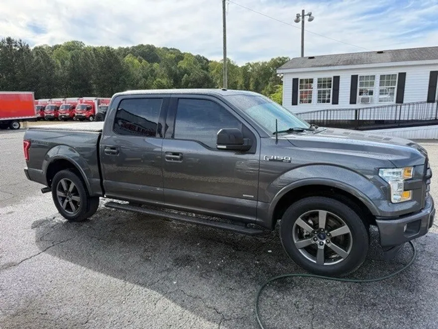 2017 Ford F-150 XLT photo 1