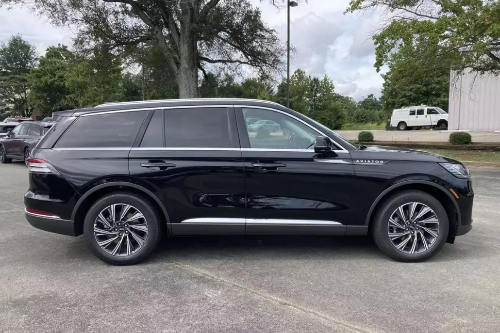 2025 Lincoln Aviator Premiere photo 1