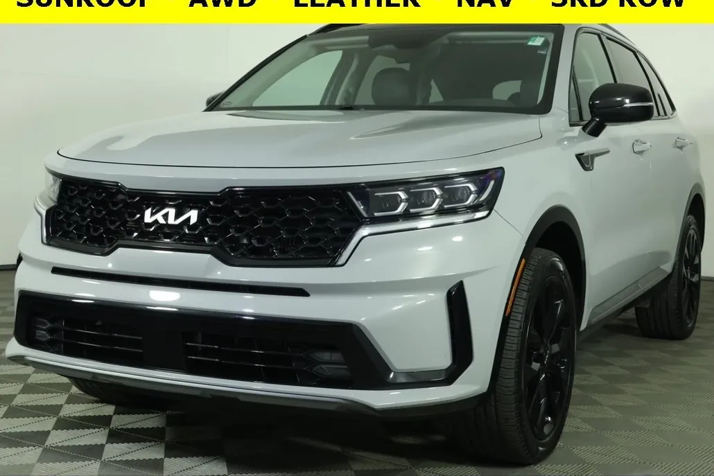 2022 Kia Sorento SX photo 1