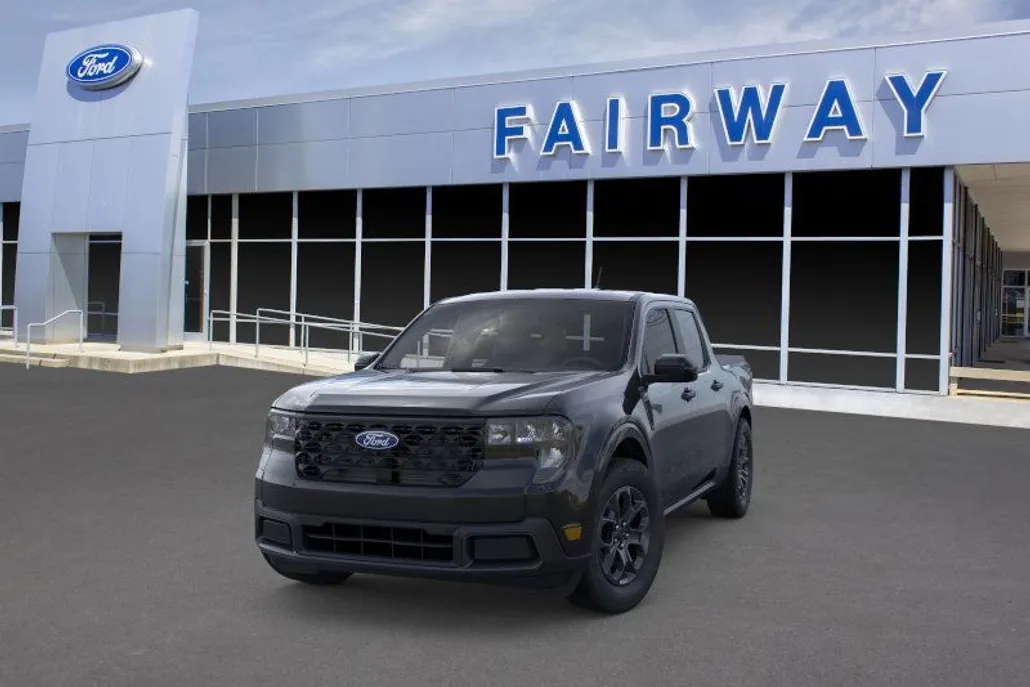 2025 Ford Maverick XLT photo 1